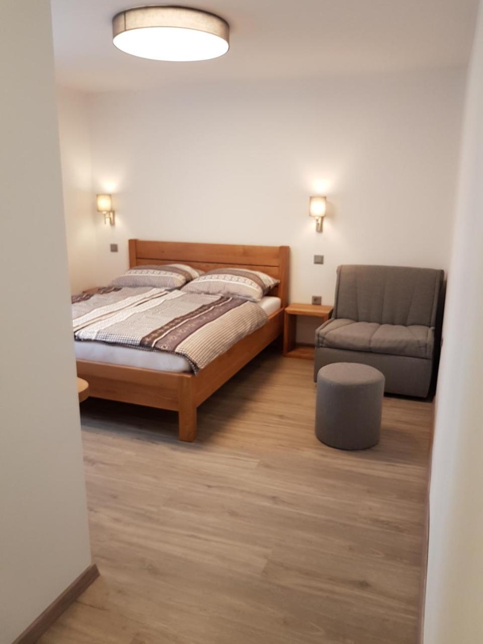 Apartments And Rooms Milena 克拉尼斯卡戈拉 外观 照片