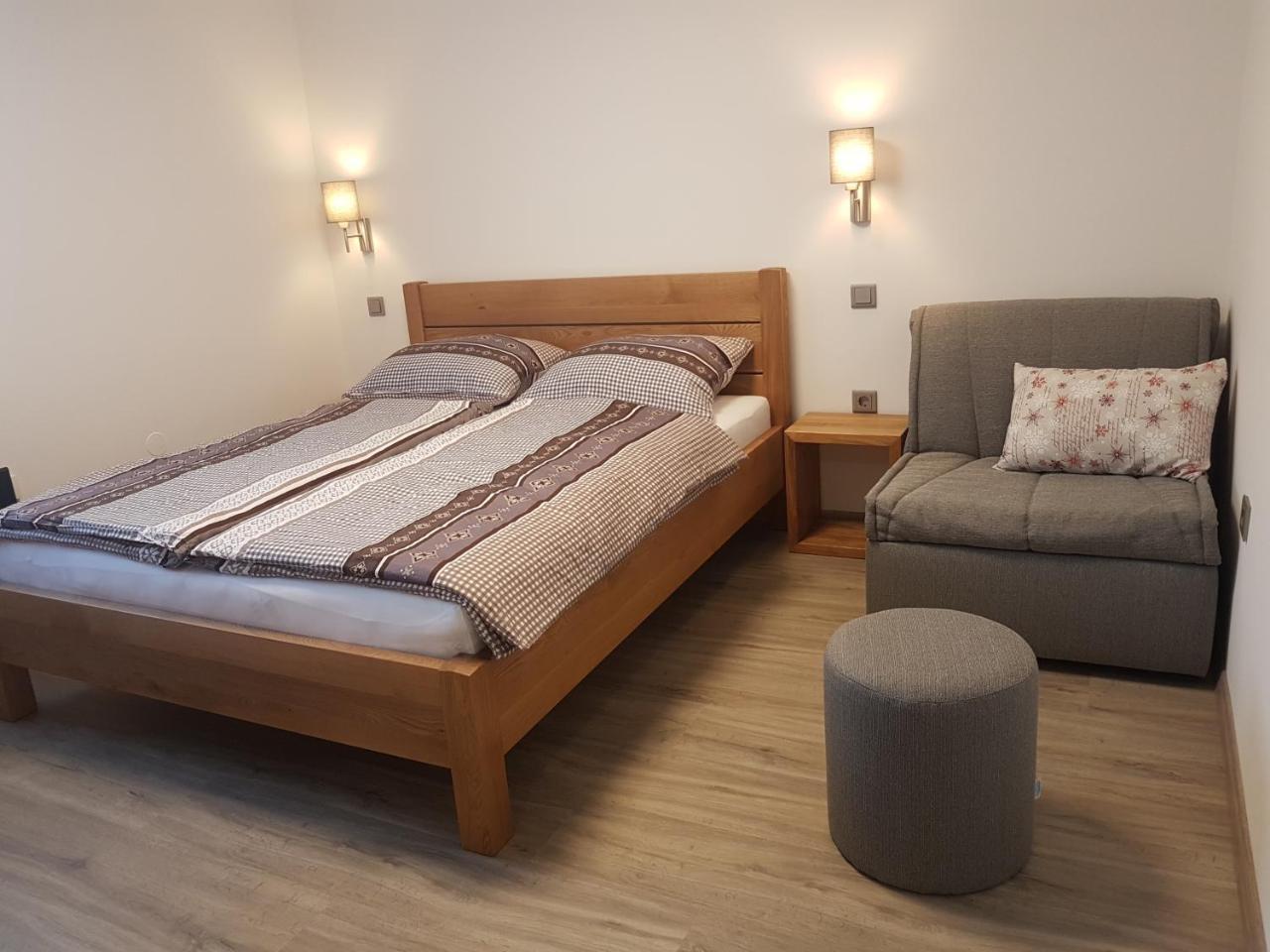 Apartments And Rooms Milena 克拉尼斯卡戈拉 外观 照片